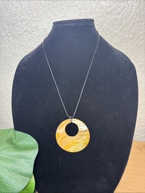 Yellow Swirl Disc sea shell Pendant Necklace - Women